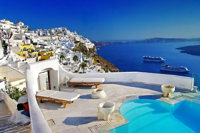 renting a house in greece