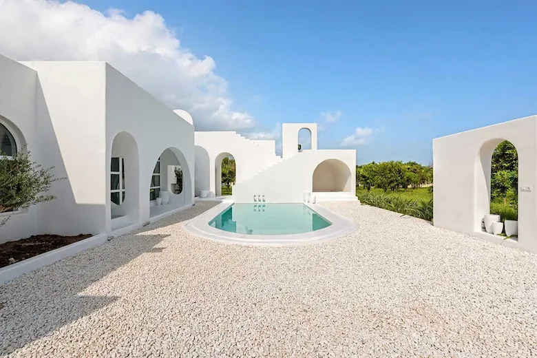renting a house in greece