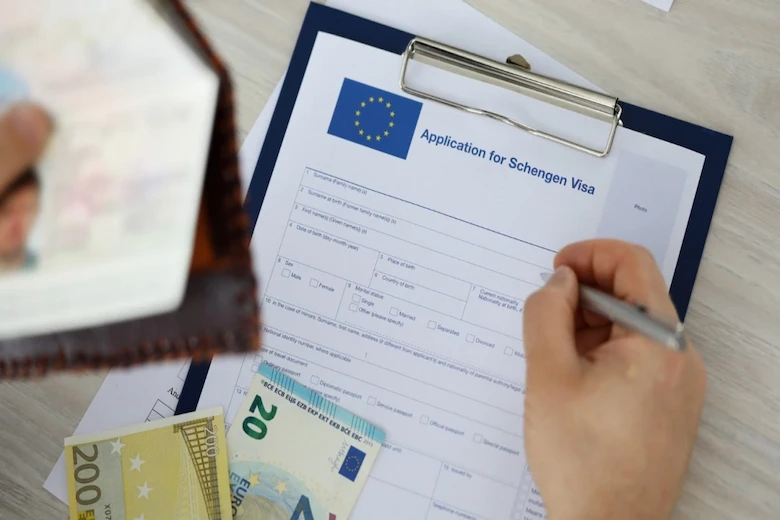 a picture of Greece Visa by Buying Property