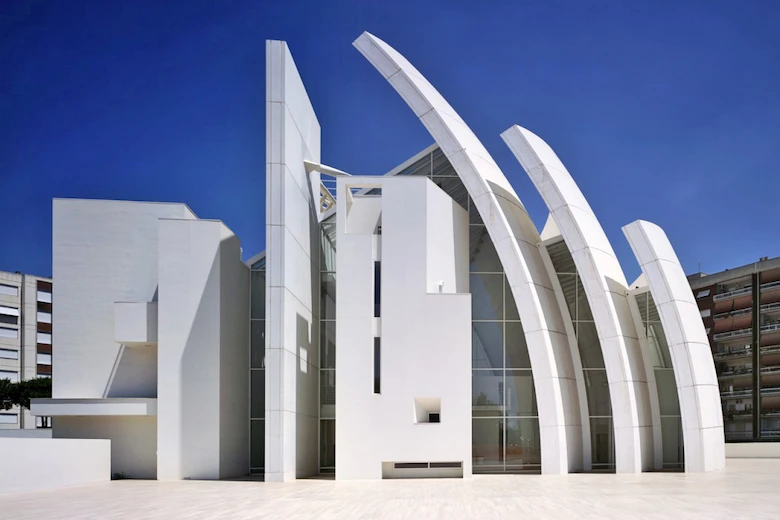 a picture of Modern building
